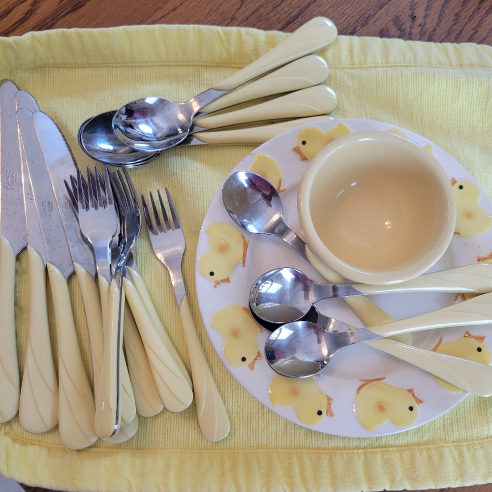 Fiesta Yellow Swirl Flatware 18pcs ~ Retired Item & Color ~ Fiestaware ~ Post-86